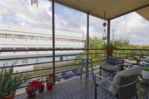 Condo in Miramar, Florida, 2 bedrooms  № 1868465 - photo 22