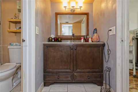 Condo in Miramar, Florida, 2 bedrooms  № 1868465 - photo 4