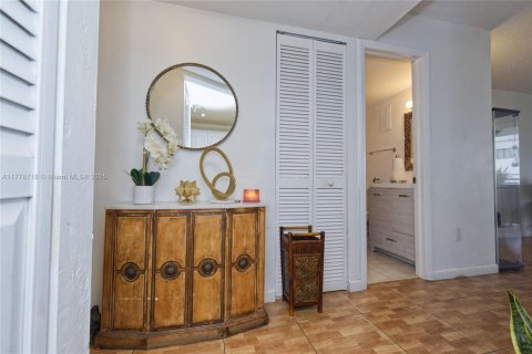 Condo in Miramar, Florida, 2 bedrooms  № 1868465 - photo 6