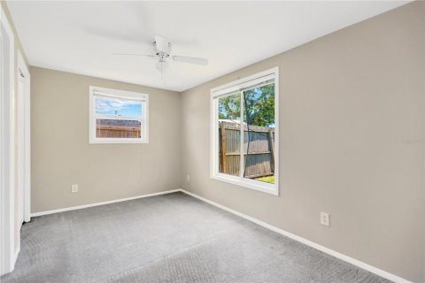 House in Largo, Florida 3 bedrooms, 96.8 sq.m. № 1785081 - photo 22