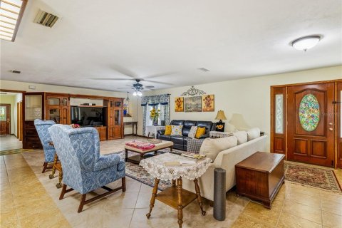 House in Trenton, Florida 3 bedrooms, 323.49 sq.m. № 1844331 - photo 12