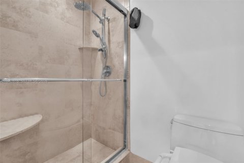 Townhouse in Hollywood, Florida 3 bedrooms, 229.47 sq.m. № 2000461 - photo 27