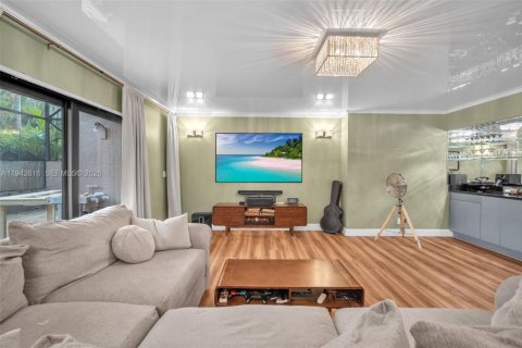 Townhouse in Hollywood, Florida 3 bedrooms, 229.47 sq.m. № 2000461 - photo 18