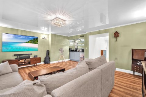 Townhouse in Hollywood, Florida 3 bedrooms, 229.47 sq.m. № 2000461 - photo 17