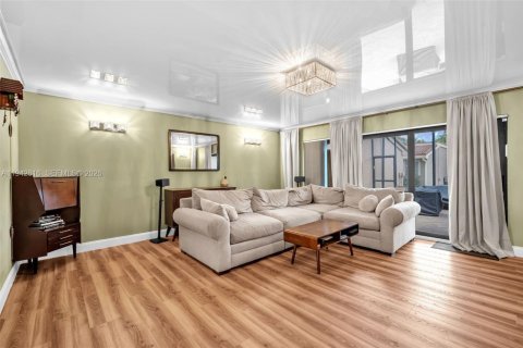 Townhouse in Hollywood, Florida 3 bedrooms, 229.47 sq.m. № 2000461 - photo 15