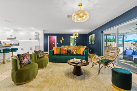 Villa ou maison à vendre à Seminole, Floride: 4 chambres, 207.08 m2 № 2150292 - photo 24