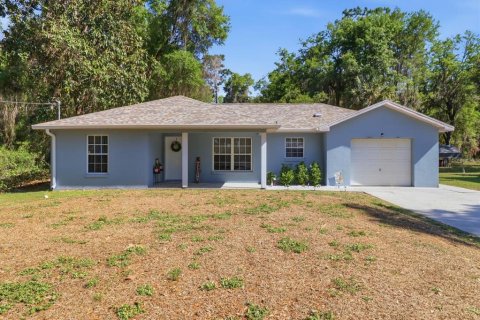 House in Crystal River, Florida 3 bedrooms, 114.73 sq.m. № 2324124