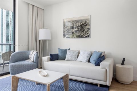 Condo in Miami, Florida, 1 bedroom  № 1871533 - photo 5