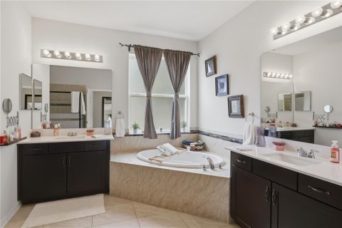 Casa en venta en Winter Garden, Florida, 5 dormitorios, 359.16 m2 № 2227108 - foto 20