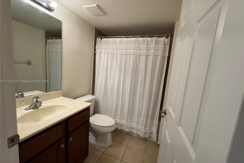 Condominio en venta en Cutler Bay, Florida, 2 dormitorios, 75.16 m2 № 1775862 - foto 12