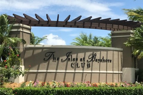 Condominio en venta en Cutler Bay, Florida, 2 dormitorios, 75.16 m2 № 1775862 - foto 1