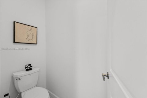 Casa en venta en Homestead, Florida, 3 dormitorios, 198.53 m2 № 2016382 - foto 19