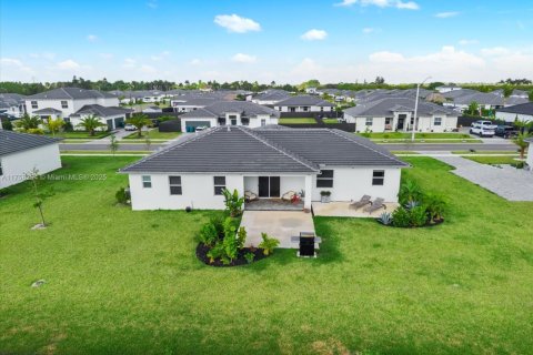 Casa en venta en Homestead, Florida, 3 dormitorios, 198.53 m2 № 2016382 - foto 27