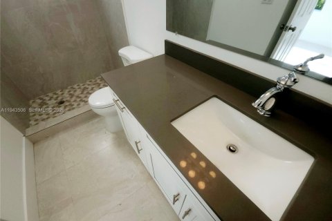 Copropriété à louer à Miami, Floride: 1 chambre № 2000501 - photo 7