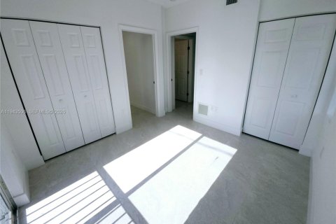 Copropriété à louer à Miami, Floride: 1 chambre № 2000501 - photo 12