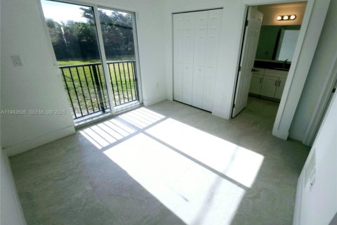 Copropriété à louer à Miami, Floride: 1 chambre № 2000501 - photo 11