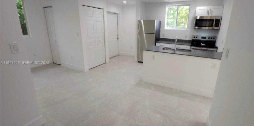 Condo à Miami, Floride, 1 chambre  № 2000501