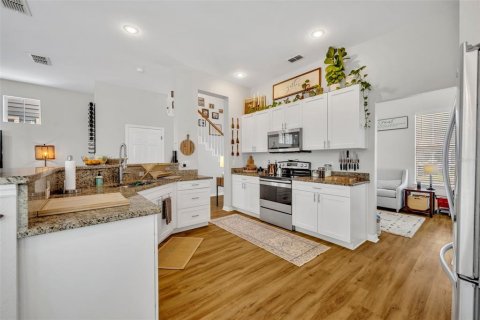 Casa en venta en Celebration, Florida, 3 dormitorios, 167.6 m2 № 1793659 - foto 16