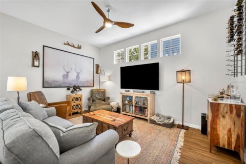 Casa en venta en Celebration, Florida, 3 dormitorios, 167.6 m2 № 1793659 - foto 11