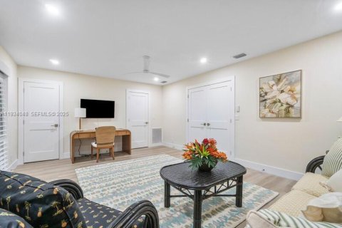 Снять в аренду таунхаус в Джуно-Бич, Флорида 3 спальни, 248.98м2, № 1992542 - фото 8