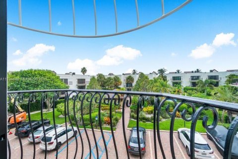 Снять в аренду таунхаус в Джуно-Бич, Флорида 3 спальни, 248.98м2, № 1992542 - фото 30