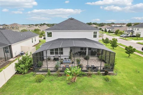 House in Apopka, Florida 5 bedrooms, 320.61 sq.m. № 1765069 - photo 13