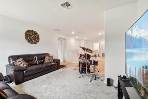 House in Apopka, Florida 5 bedrooms, 320.61 sq.m. № 1765069 - photo 22