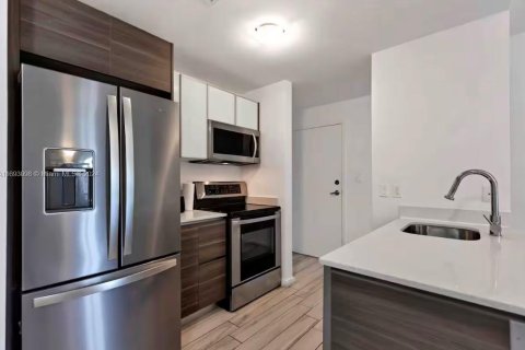 Condo in Miami, Florida, 1 bedroom  № 1441886 - photo 14