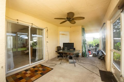 House in Port St. Lucie, Florida 4 bedrooms, 172.89 sq.m. № 2337823 - photo 23