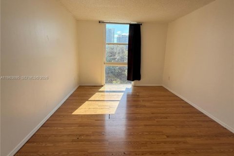 Condominio en alquiler en North Miami Beach, Florida, 1 dormitorio, 66.89 m2 № 2026298 - foto 4