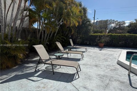 Condominio en alquiler en North Miami Beach, Florida, 1 dormitorio, 66.89 m2 № 2026298 - foto 13