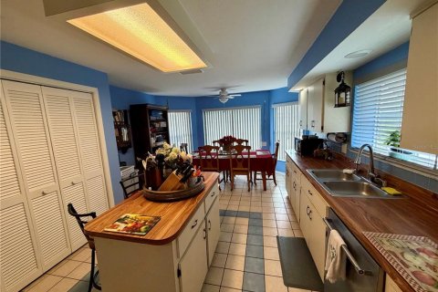 Casa en venta en Beverly Hills, Florida, 3 dormitorios, 177.72 m2 № 2351455 - foto 7