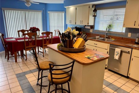 Casa en venta en Beverly Hills, Florida, 3 dormitorios, 177.72 m2 № 2351455 - foto 8