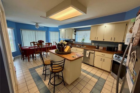 Casa en venta en Beverly Hills, Florida, 3 dormitorios, 177.72 m2 № 2351455 - foto 6