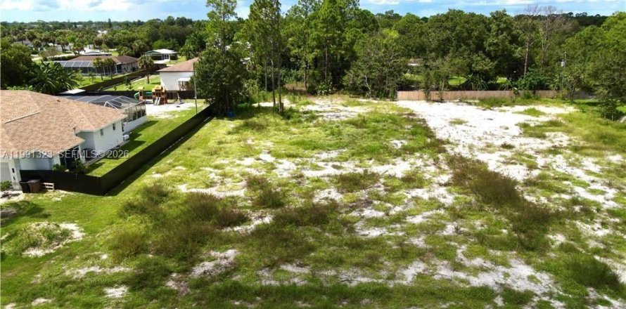 Земельный участок в Лихай-Эйкерс, Флорида № 2057523