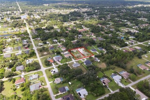 Купить земельный участок в Лихай-Эйкерс, Флорида № 2057523 - фото 6