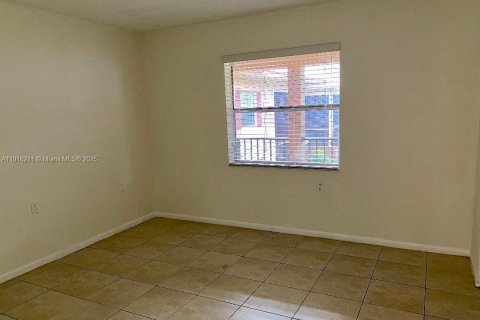Condominio en alquiler en Miami, Florida, 2 dormitorios, 91.6 m2 № 1972879 - foto 14