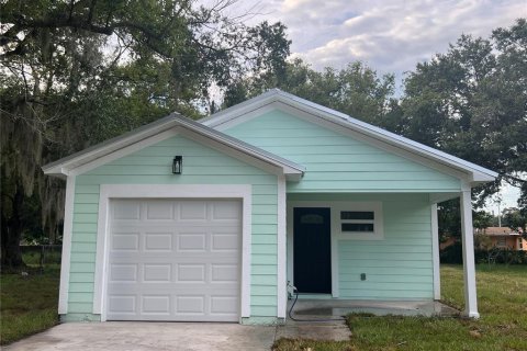 House in Mount Dora, Florida 3 bedrooms, 118.54 sq.m. № 1855842 - photo 2