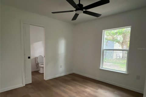 House in Mount Dora, Florida 3 bedrooms, 118.54 sq.m. № 1855842 - photo 8