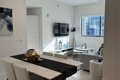 Condominio en alquiler en Miami, Florida, 1 dormitorio, 47.94 m2 № 2089285 - foto 2