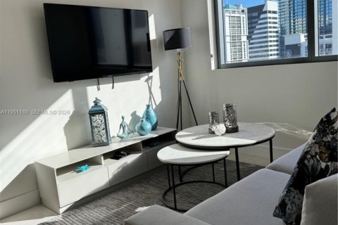 Condominio en alquiler en Miami, Florida, 1 dormitorio, 47.94 m2 № 2089285 - foto 3