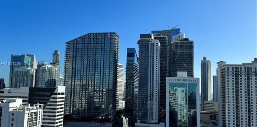 Condominio en Miami, Florida, 1 dormitorio  № 2089285