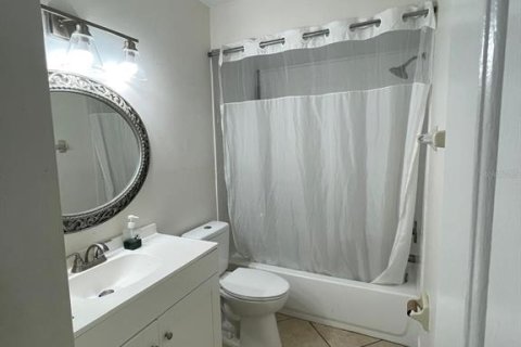 House in Kissimmee, Florida 3 bedrooms, 107.67 sq.m. № 1532588 - photo 16