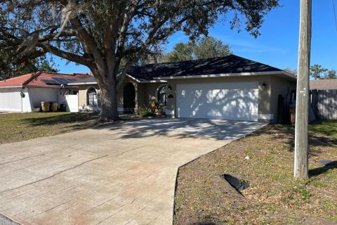 House in Kissimmee, Florida 3 bedrooms, 107.67 sq.m. № 1532588 - photo 2