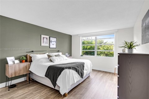 Condo in Aventura, Florida, 2 bedrooms  № 1868371 - photo 9