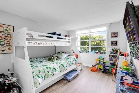 Condo in Aventura, Florida, 2 bedrooms  № 1868371 - photo 10