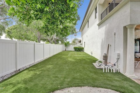 Casa en venta en Fort Lauderdale, Florida, 5 dormitorios, 476.68 m2 № 2174234 - foto 25