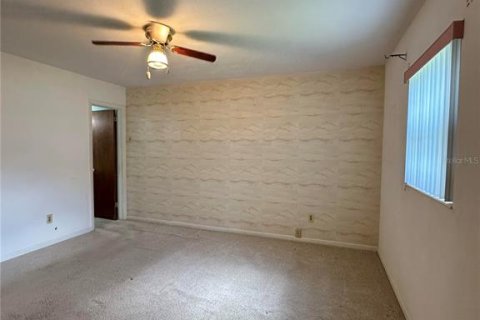 House in Auburndale, Florida 4 bedrooms, 174.66 sq.m. № 1873791 - photo 17