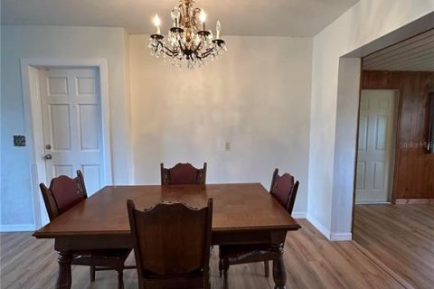House in Auburndale, Florida 4 bedrooms, 174.66 sq.m. № 1873791 - photo 7