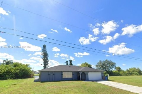 Купить виллу или дом в Кейп-Корал, Флорида 3 спальни, 177.72м2, № 2044864 - фото 2